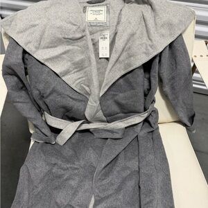 Abercrombie & Fitch Charcoal and Light Gray Robe